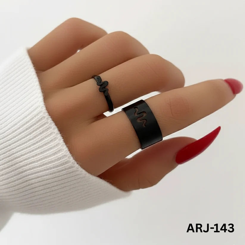 Snake Shape Adjustable Ring – Elegant Serpent Design