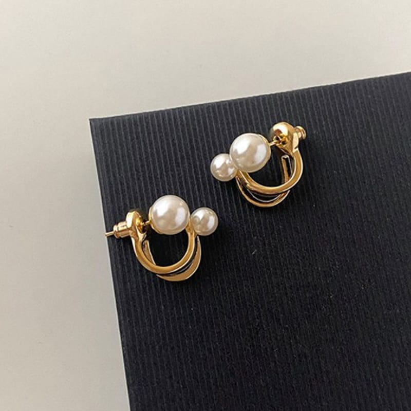 Korean Pearl Circle Earrings – Elegant Fashion Jewelry for Women