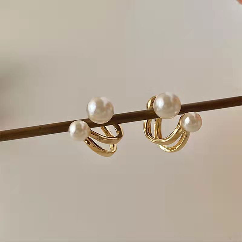 Korean Pearl Circle Earrings – Elegant Fashion Jewelry for Women